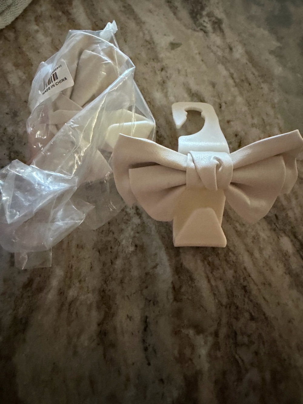 Neutral Fabric Bow car seat purse holders